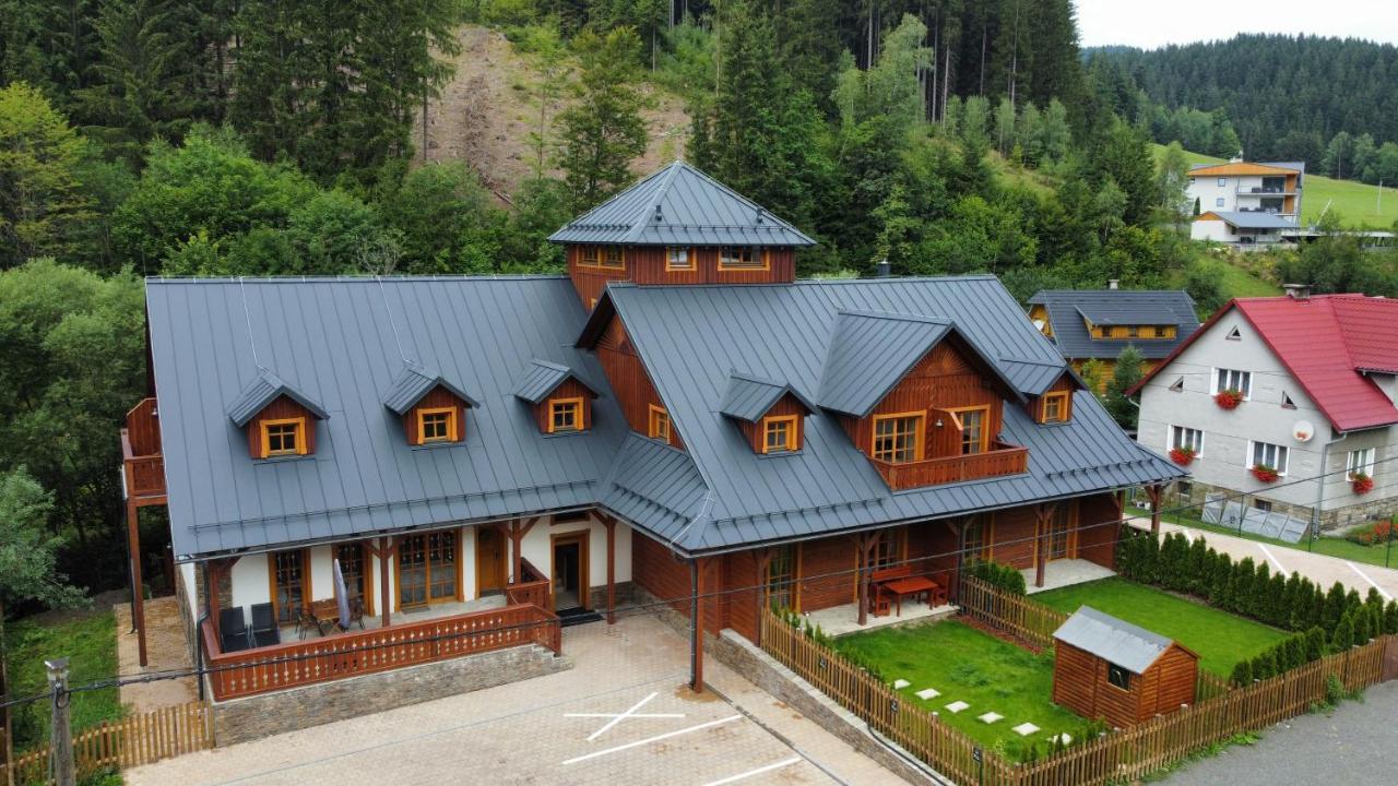 Apartmany Jezerne Вельке-Карловице Экстерьер фото
