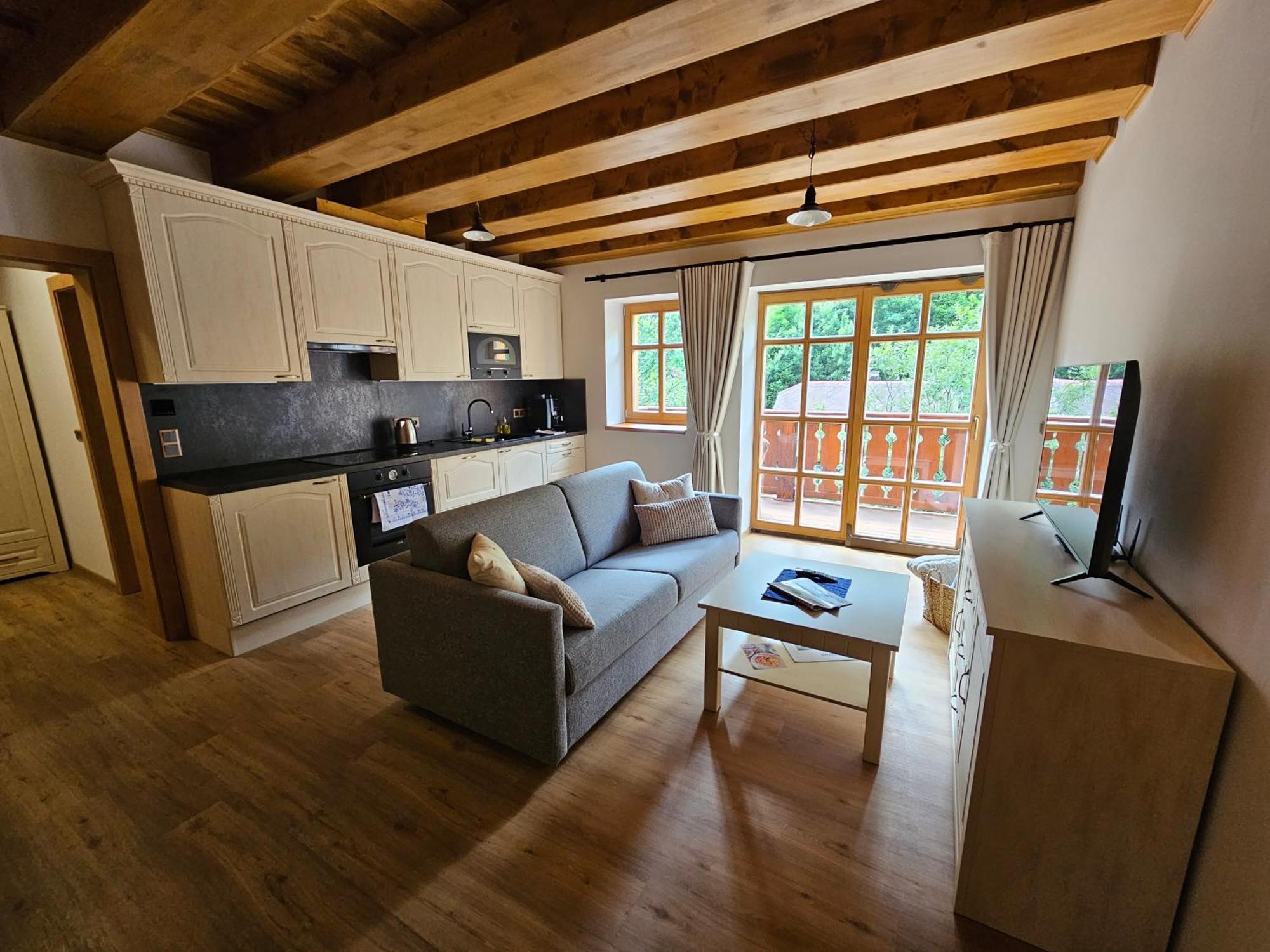Apartmany Jezerne Вельке-Карловице Экстерьер фото