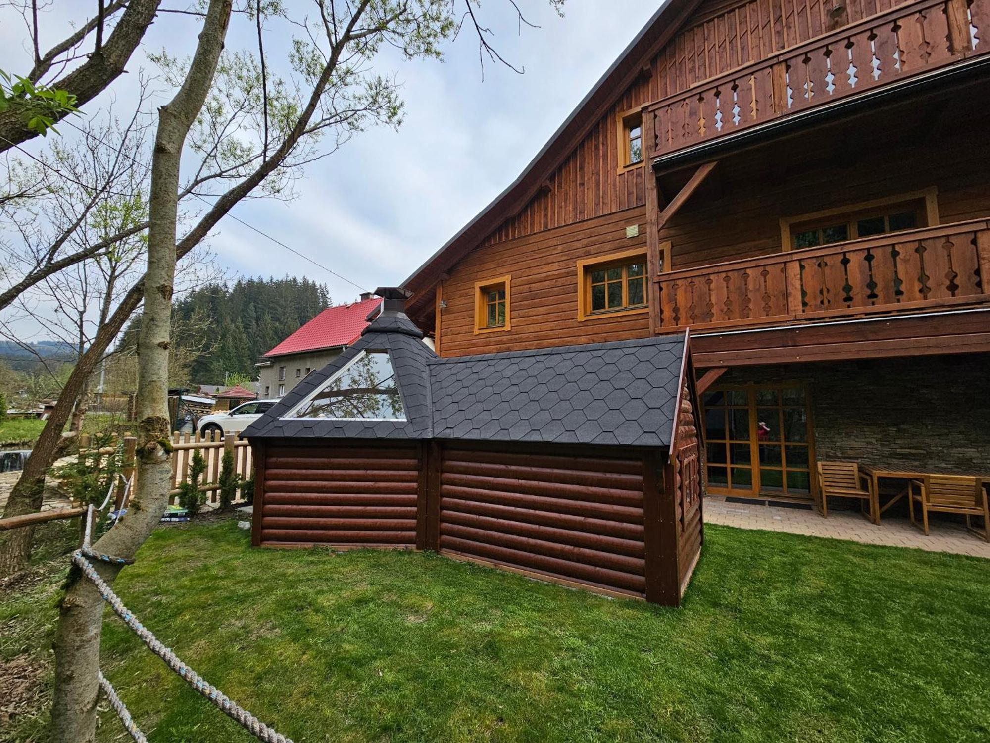 Apartmany Jezerne Вельке-Карловице Экстерьер фото