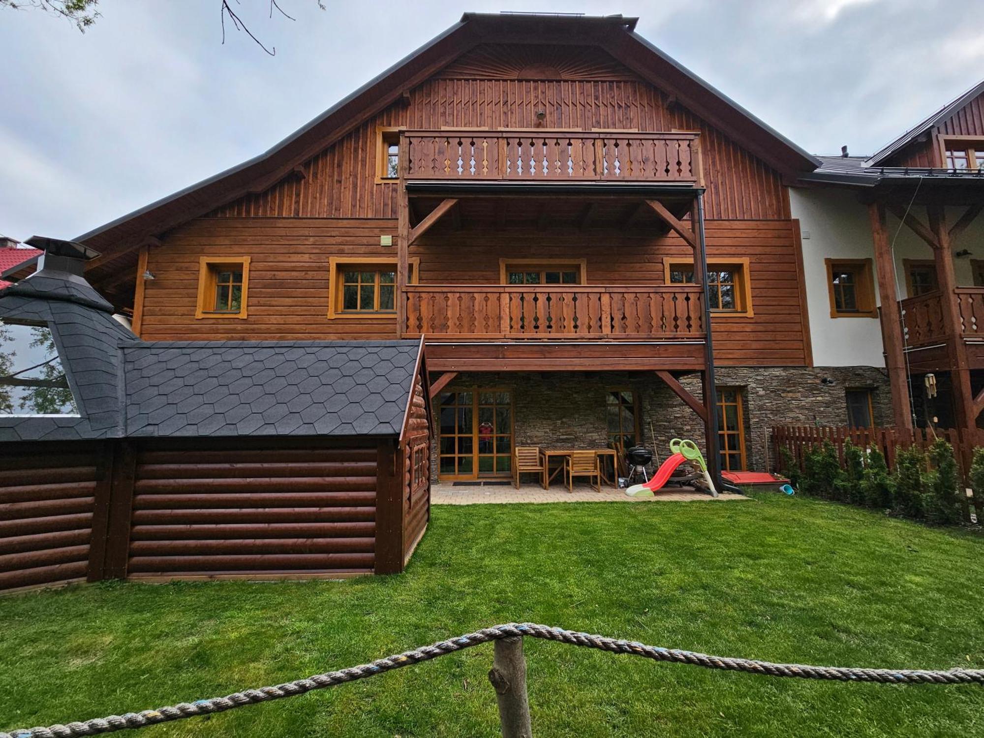 Apartmany Jezerne Вельке-Карловице Экстерьер фото